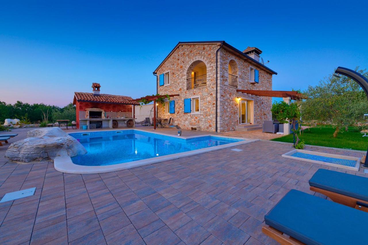 Relax House Surrounded By Olives And Vineyard * Stifanići